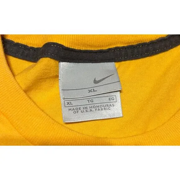 Nike Yellow Swoosh Logo T-Shirt Men’s XL - Picture 5 of 5